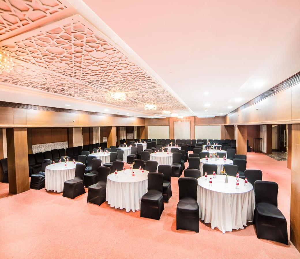 Clarion Hotel President Chennai Exteriör bild