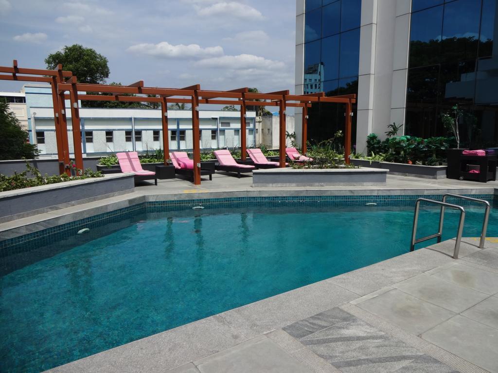 Clarion Hotel President Chennai Exteriör bild