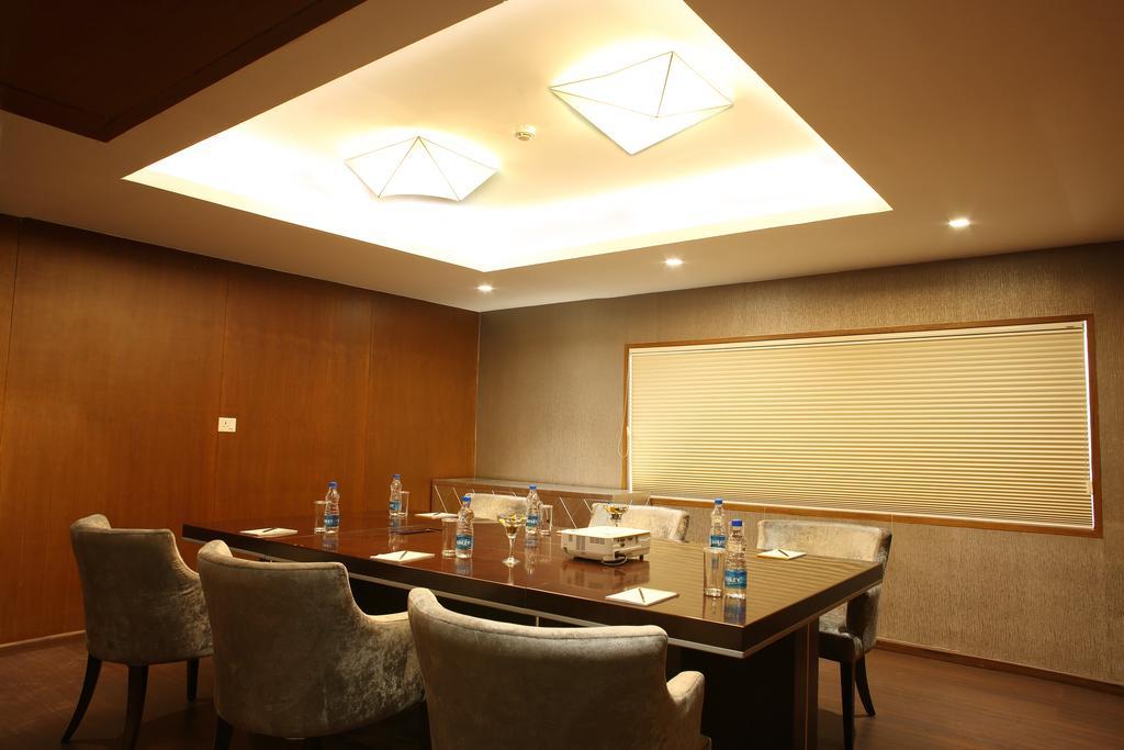 Clarion Hotel President Chennai Business bild