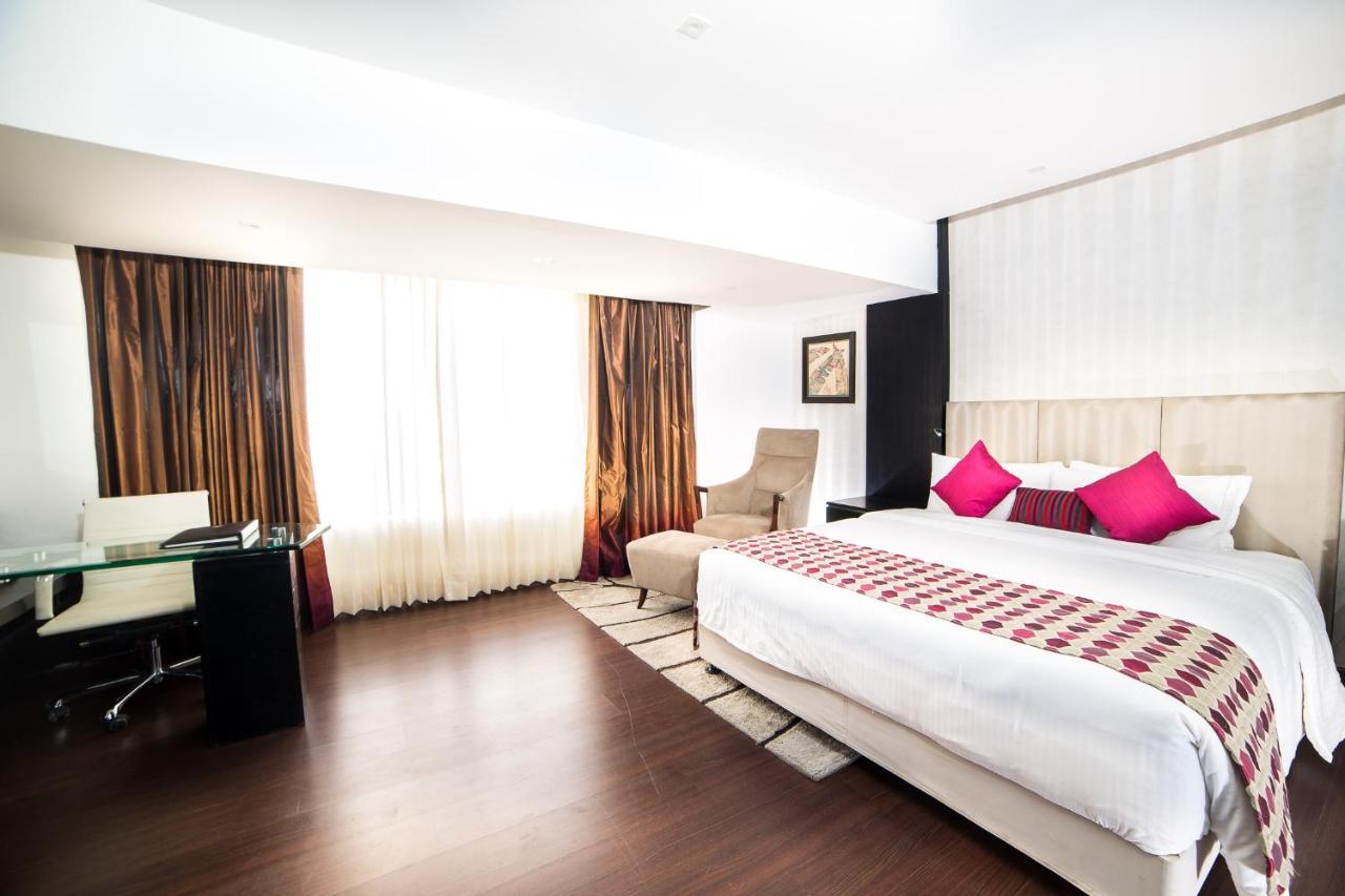 Clarion Hotel President Chennai Exteriör bild